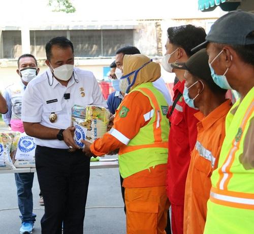 Wakil Wali Kota Medan Apresiasi CSR Sembako Dari Supermarket Berastagi